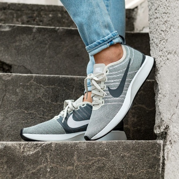 nike dualtone racer women's grey
